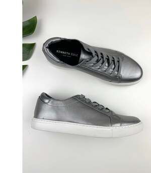 Kenneth Cole Kam Metallic Gray Chrome Sneakers Leather Casual Lace Up Womens 7.5